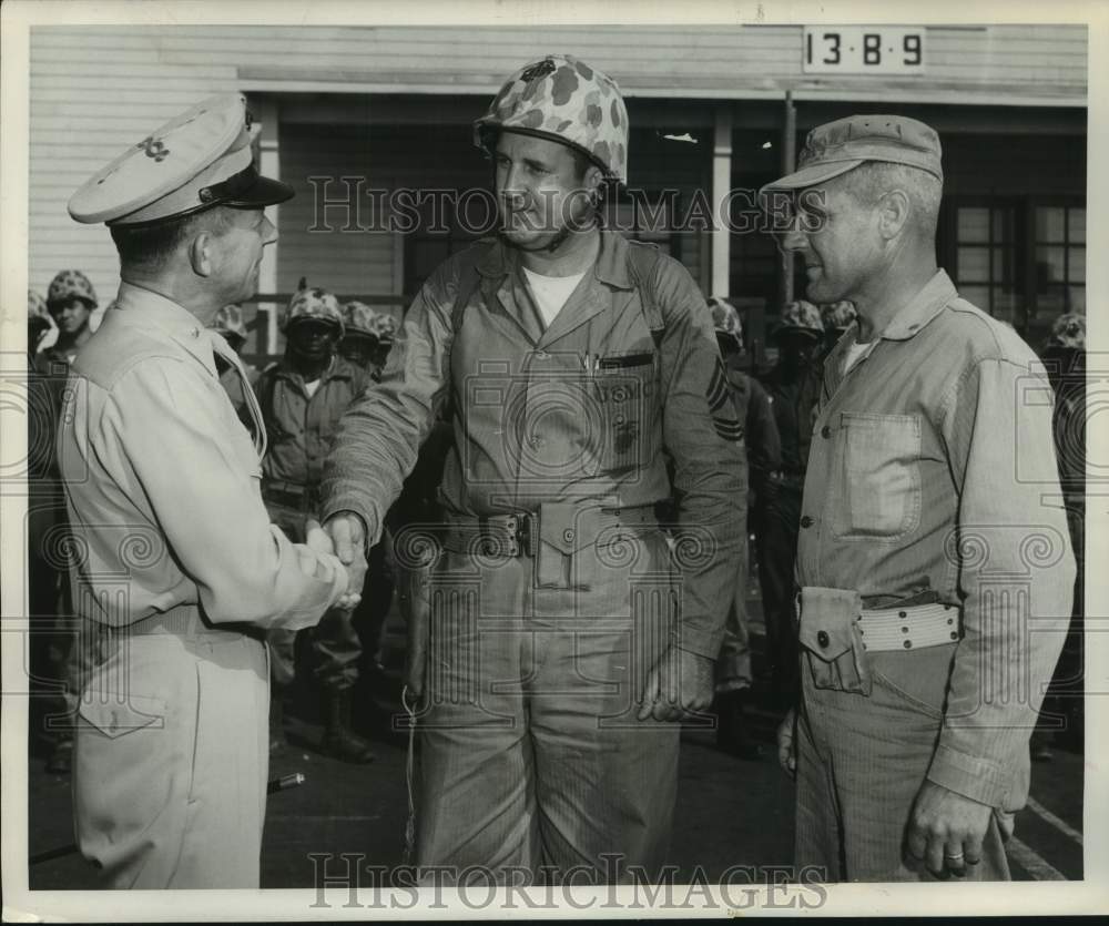 1955 Press Photo Houston Marine Corp Reserve greeted by officer - hcm00346