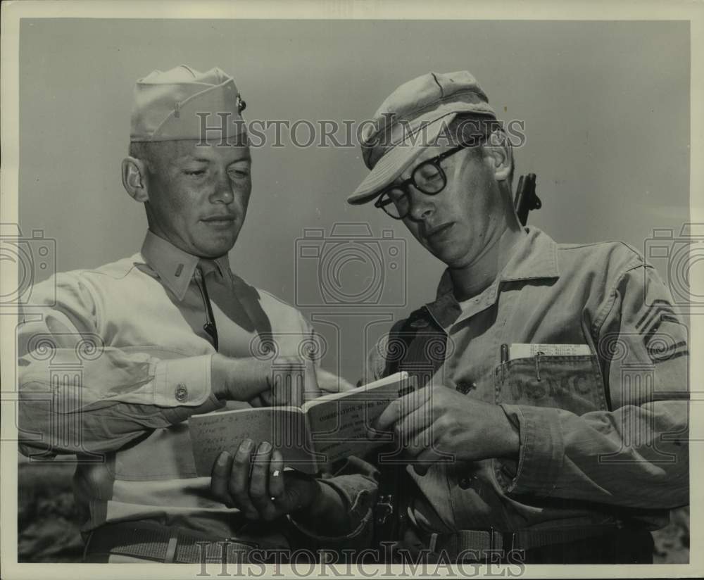 1953 Press Photo Brothers meetup at Naval Base Coronado in California
