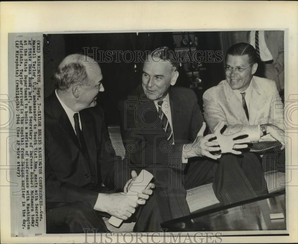 1964 Press Photo Gen Maxwell Taylor, Dean Rusk, Robert McNamara meet in D.C.