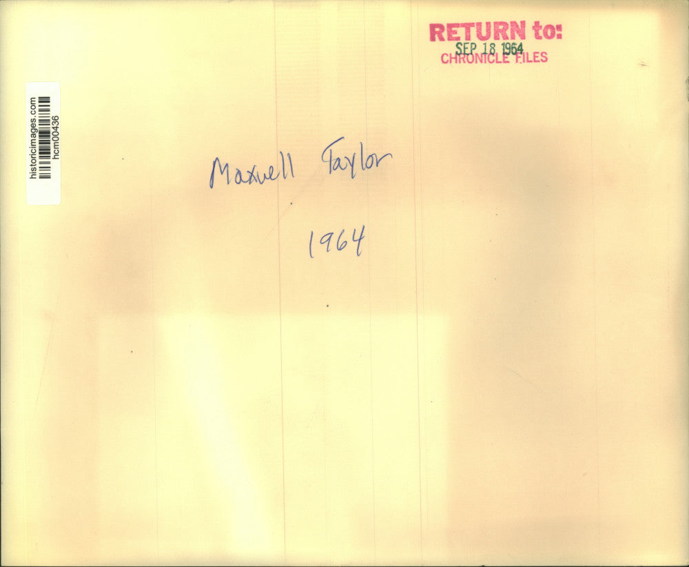 1964 Press Photo Ambassador & Mrs. Maxwell Taylor greeted in Saigon - hcm00436