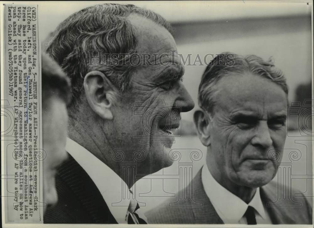 1967 Press Photo Clark Clifford, Gen. Maxwell Taylor return from Asia; D.C.