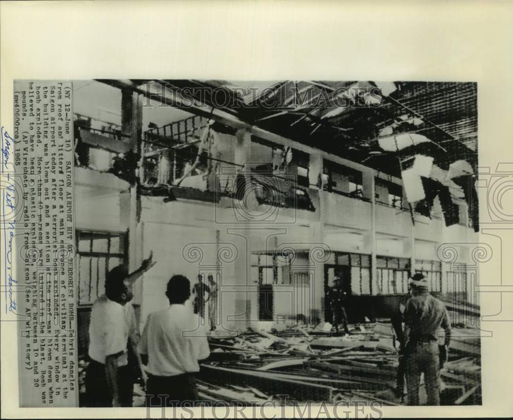 1965 Press Photo Debris inside Saigon airport after terrorist bomb exploded