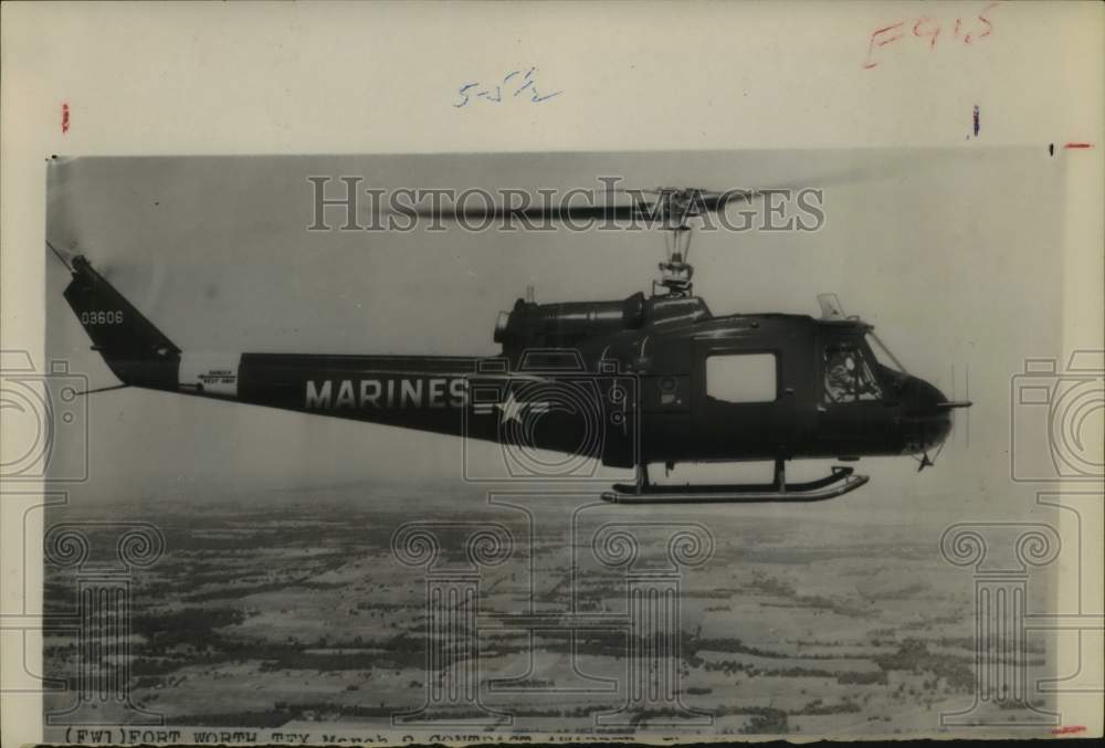 1962 Press Photo Marines helicopter flies over Fort Worth, Texas - hcm00532
