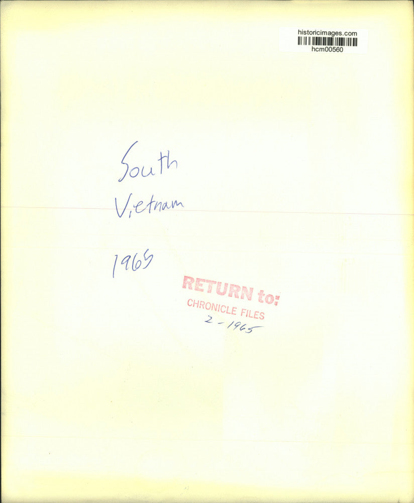 1965 Press Photo South Vietnamese A-I Skyraider makes bombing pass on Viet Cong