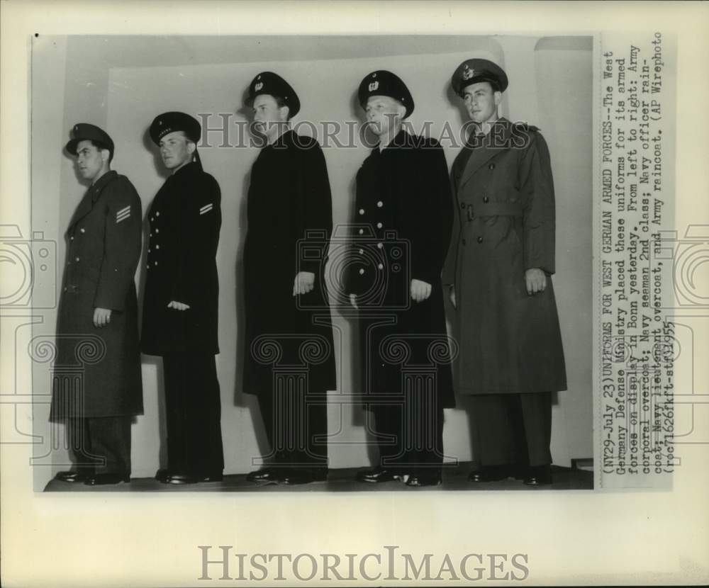 1955 Press Photo Uniforms for West German armed forces - hcm00785