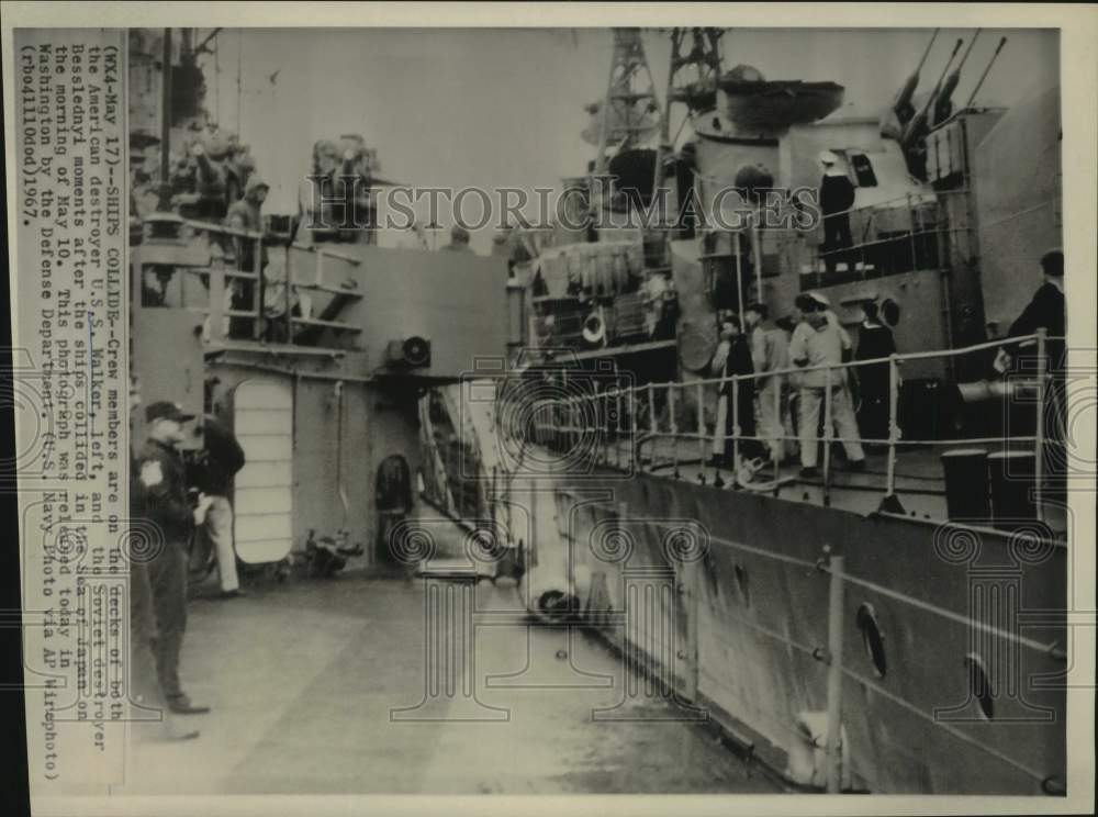 1967 Press Photo U.S. & Soviet destroyers collide in Sea of Japan - hcm00789