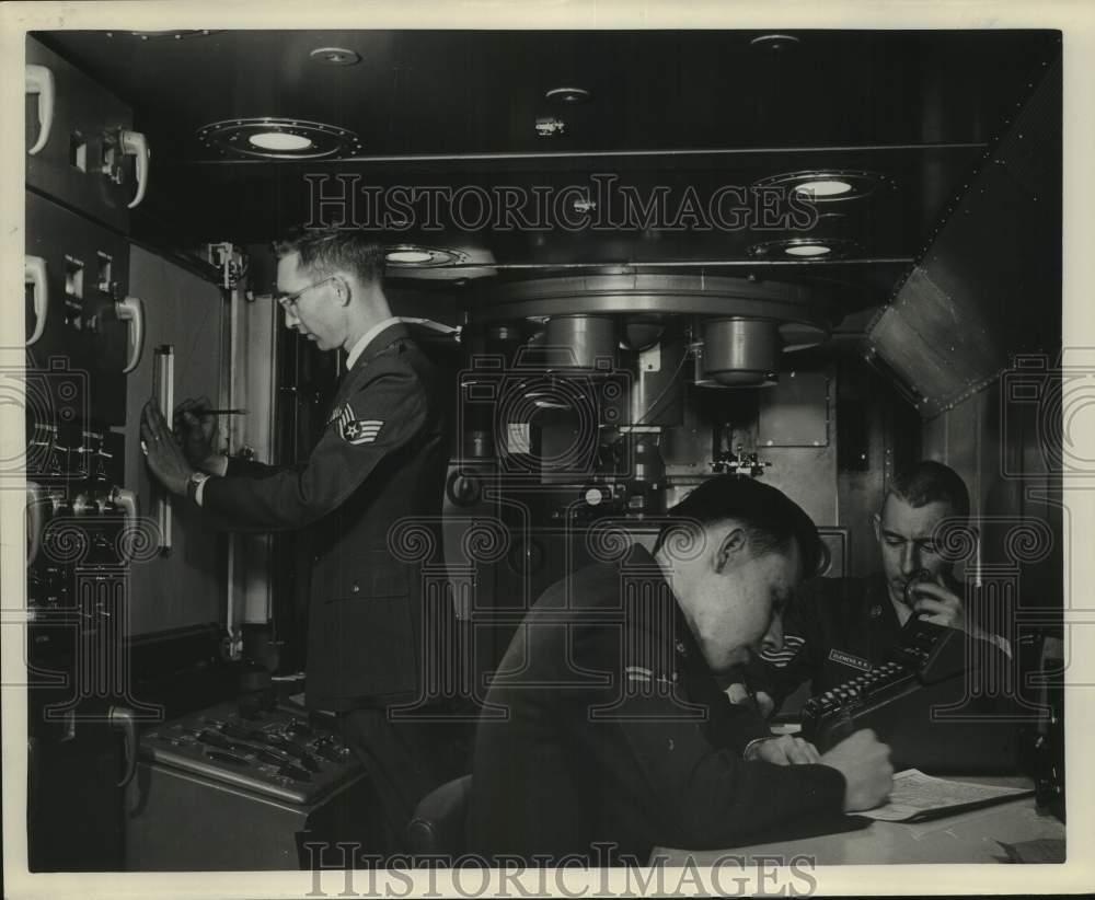1963 Press Photo Control room of Radar Bomb Site Train at Milan, TN - hcm00824