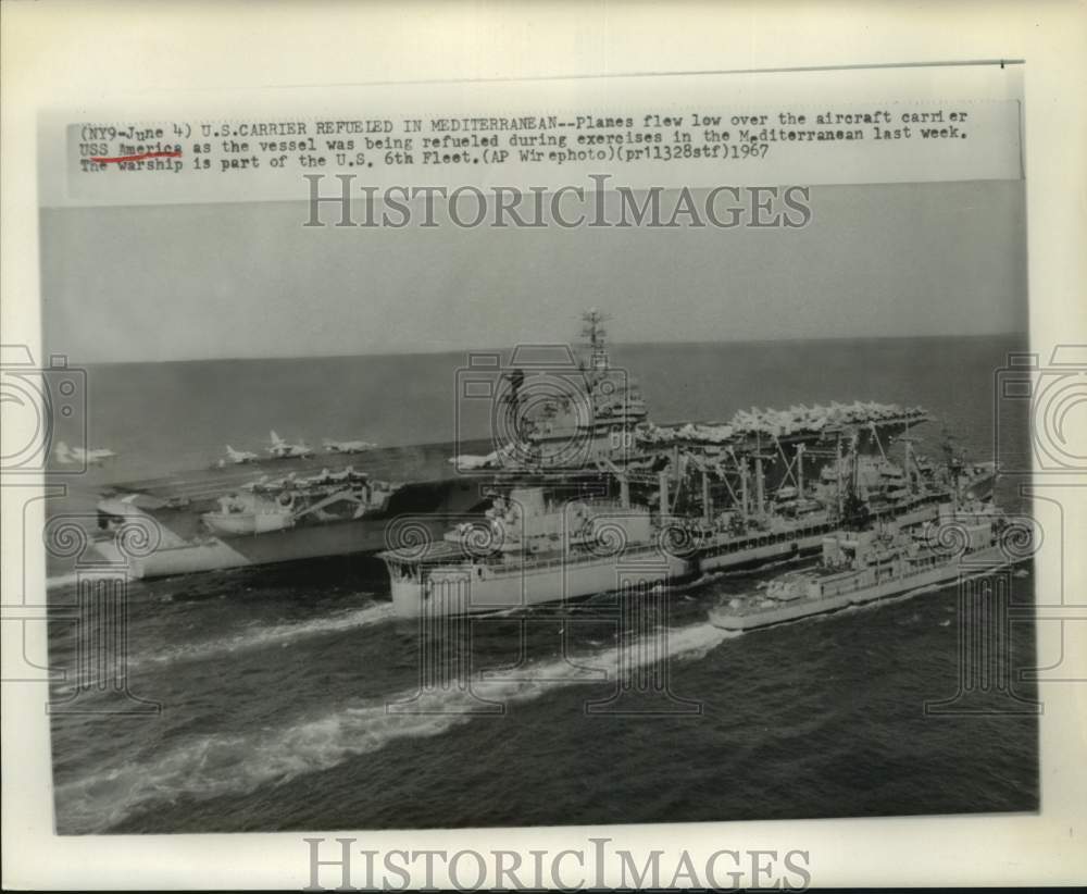 1967 Press Photo Aircraft carrier USS America being refueled in Mediterranean