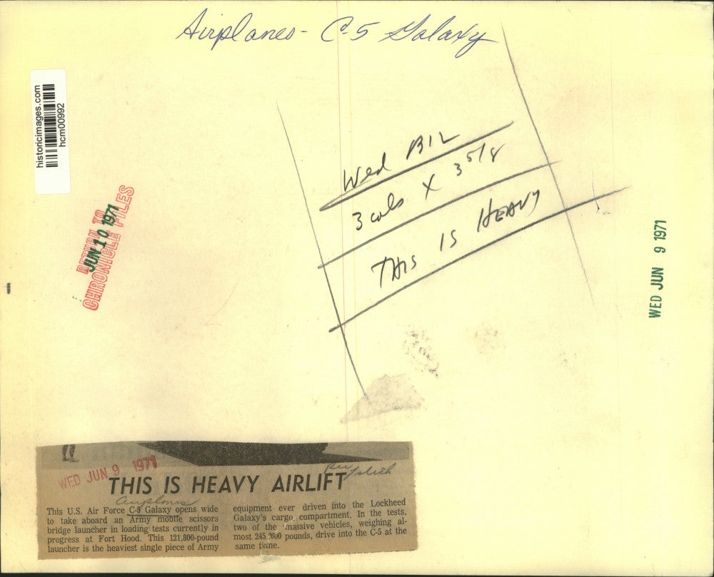 1971 Press Photo USAF C-5 Galaxy opens fro Army tank - Ft. Hood - hcm00992