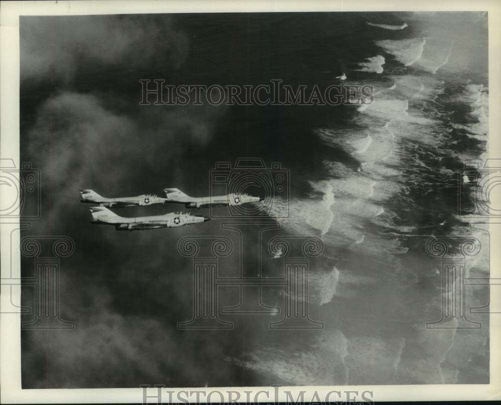 1969 Press Photo Three USAF Aerospace Defense Command F-101Bs over Pacific coast