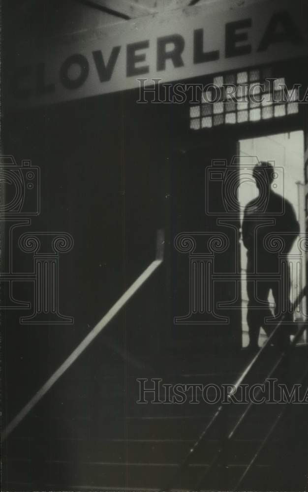 1966 Press Photo Army trooper stands guard; 75th Maneuver's mock World War III