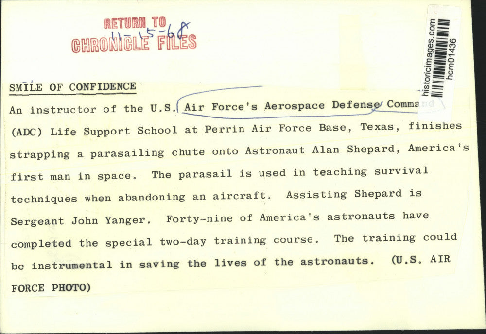 1968 Press Photo USAF Alan Shepard, John Yanger - ADC Life Support School; TX