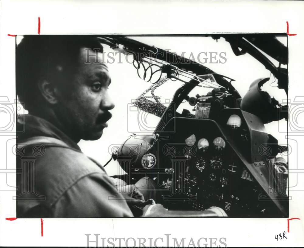 1987 Press Photo National Guard Warrant Officer Willie Culberson, Cobra Pilot- Historic Images