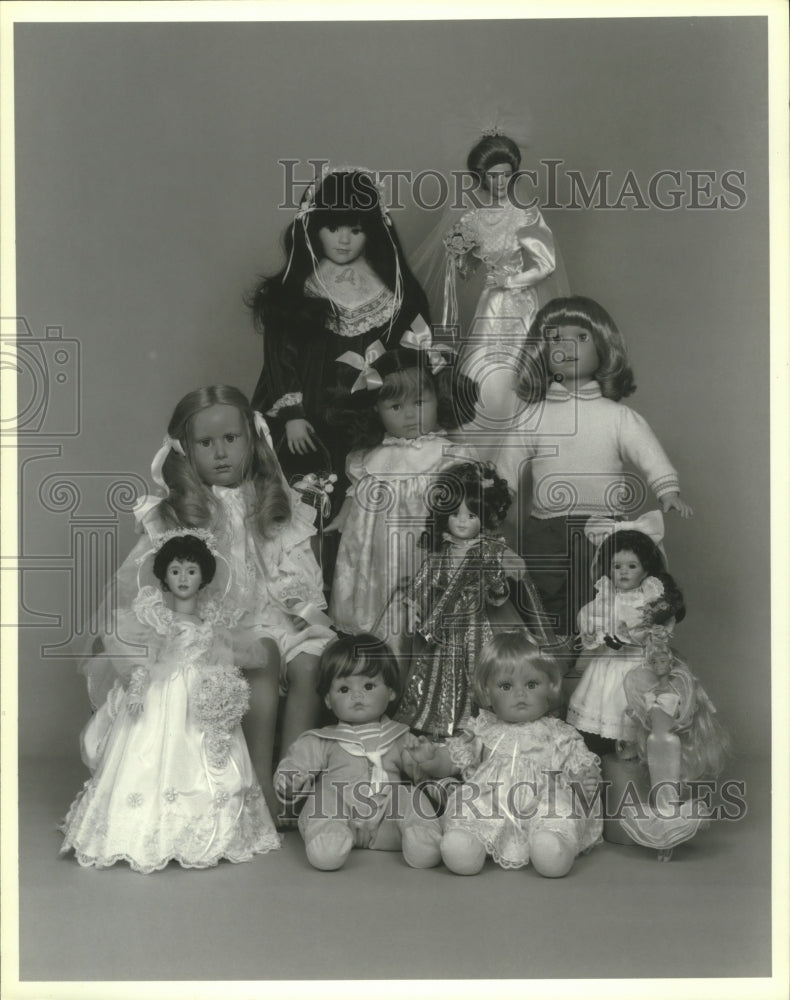 1988 Press Photo Group of individual dolls. - hcp01195- Historic Images