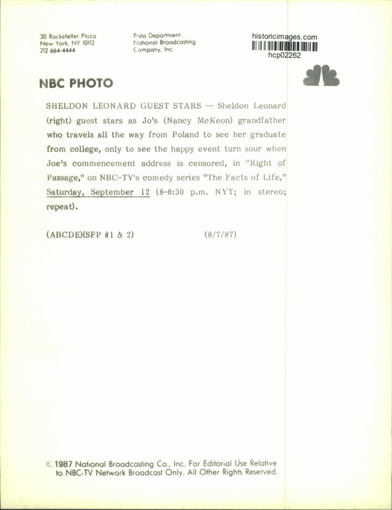 1987 Press Photo Sheldon Leonard and Nancy McKeon act in "The Facts of Life"