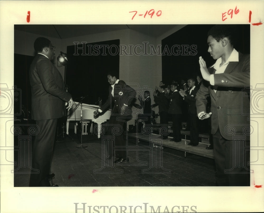 1986 Press Photo Dr. Walter Turnbull with the Boys Choir of Harlem - hcp02737- Historic Images