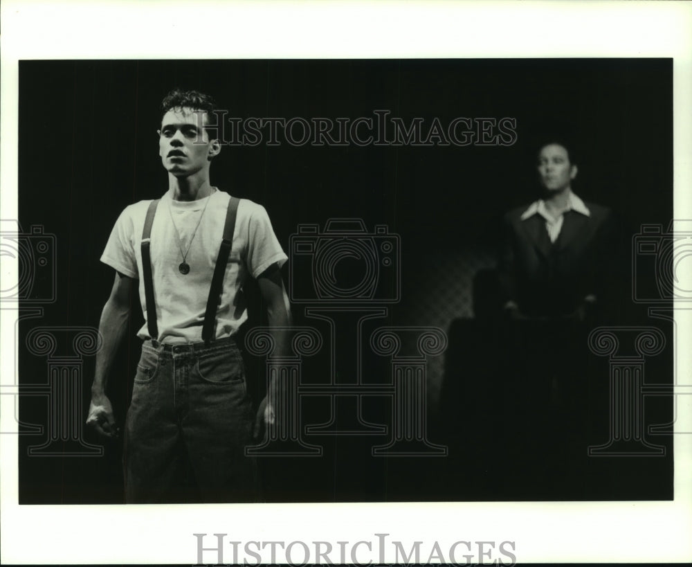 1997 Press Photo Marc Anthony &amp; Ruben Blades in scene from &quot;The Capeman&quot;.- Historic Images