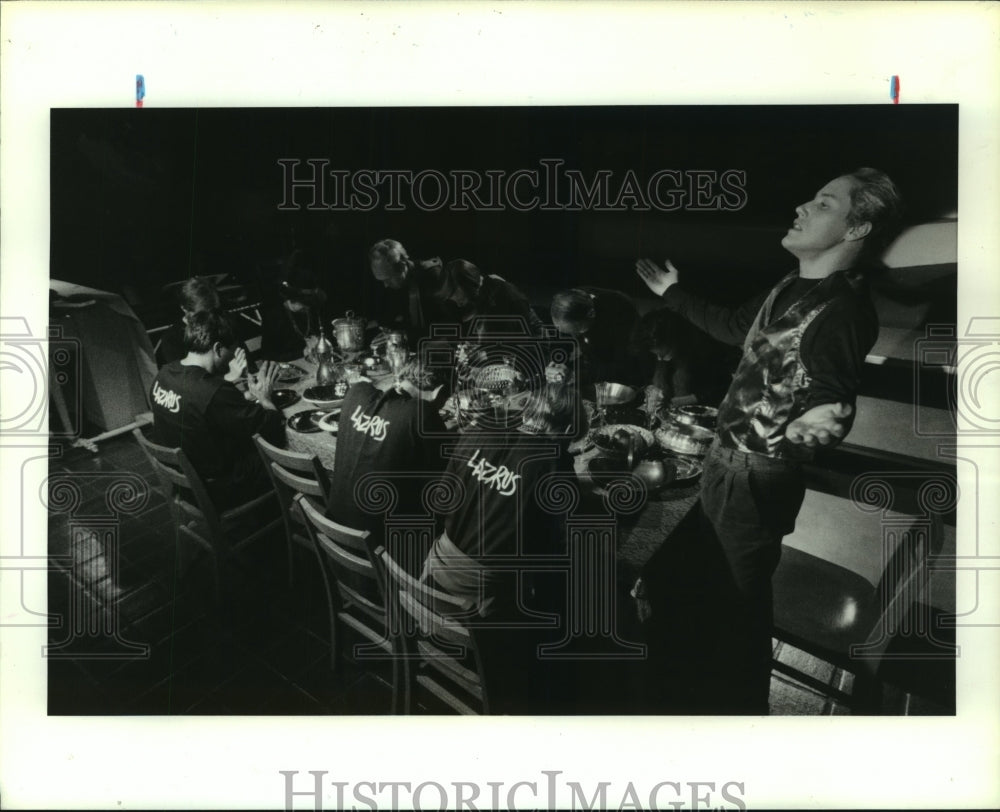 1991 Press Photo &quot;Lazarus&quot; at Christ The King Lutheran Church in Houston.- Historic Images