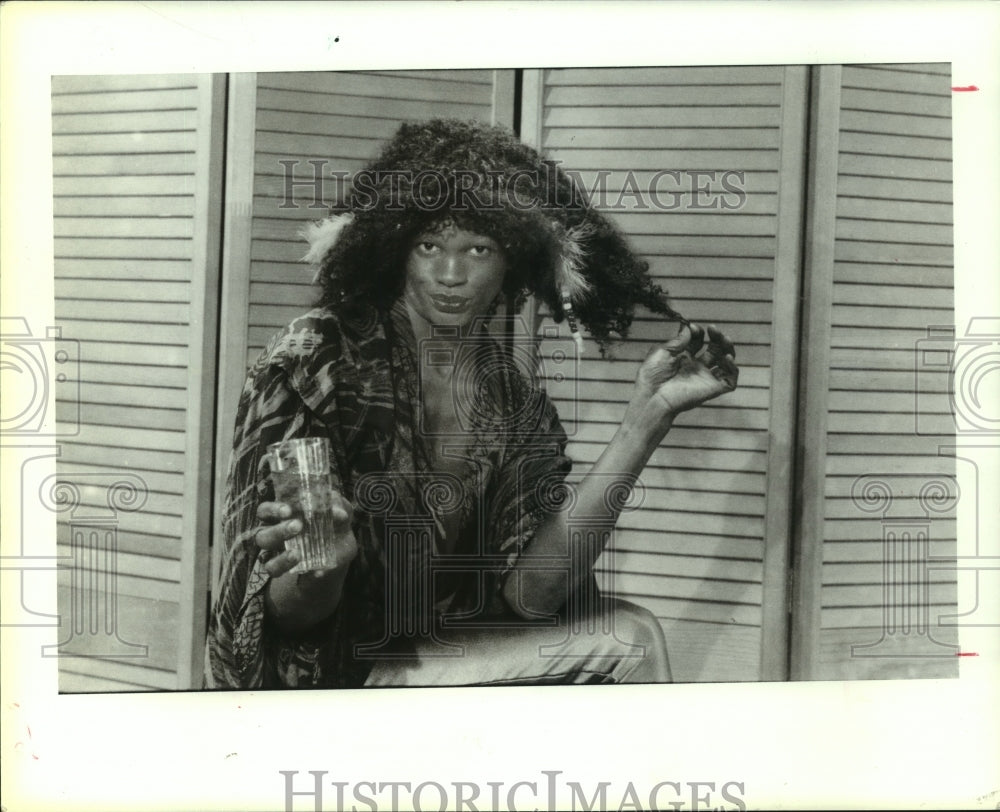 1989 Press Photo Michael Ballard in scene from &quot;The Colored Museum&quot; play,- Historic Images