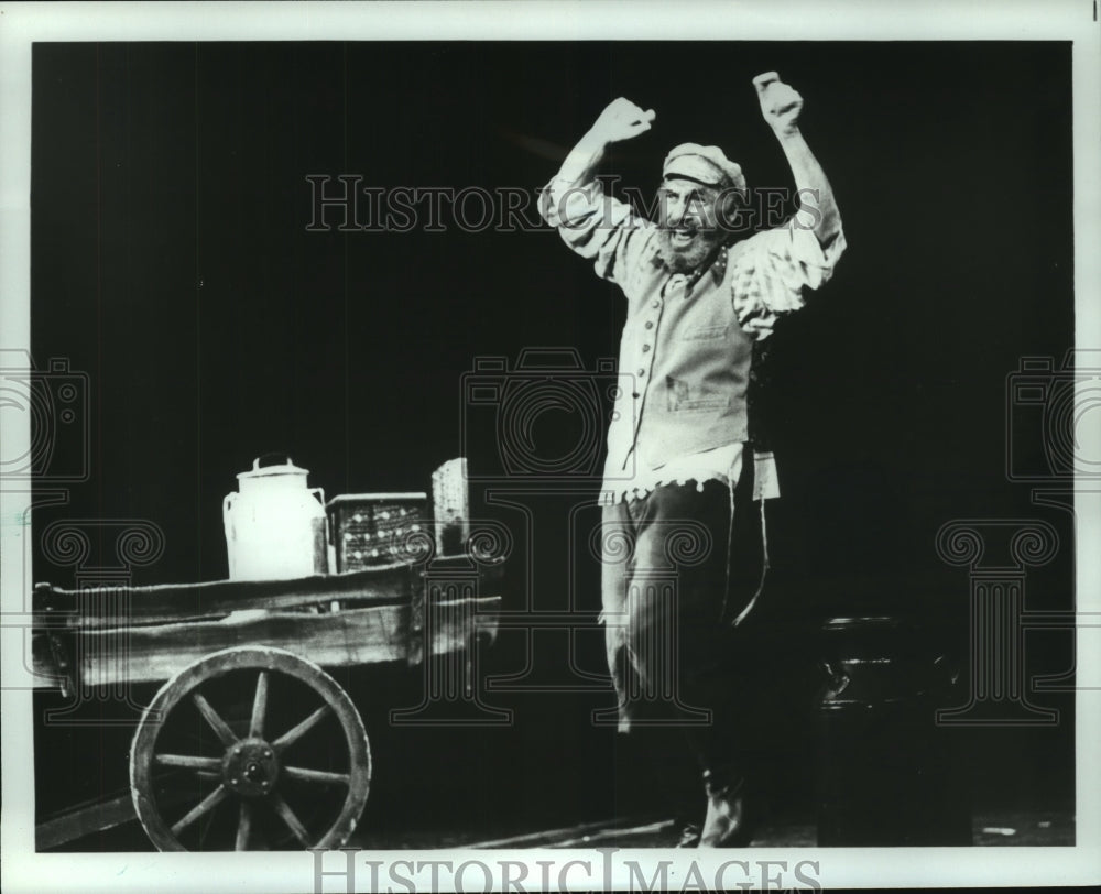 1989 Press Photo National Touring Company &quot;Fiddler on the Roof&quot; Play Scene- Historic Images