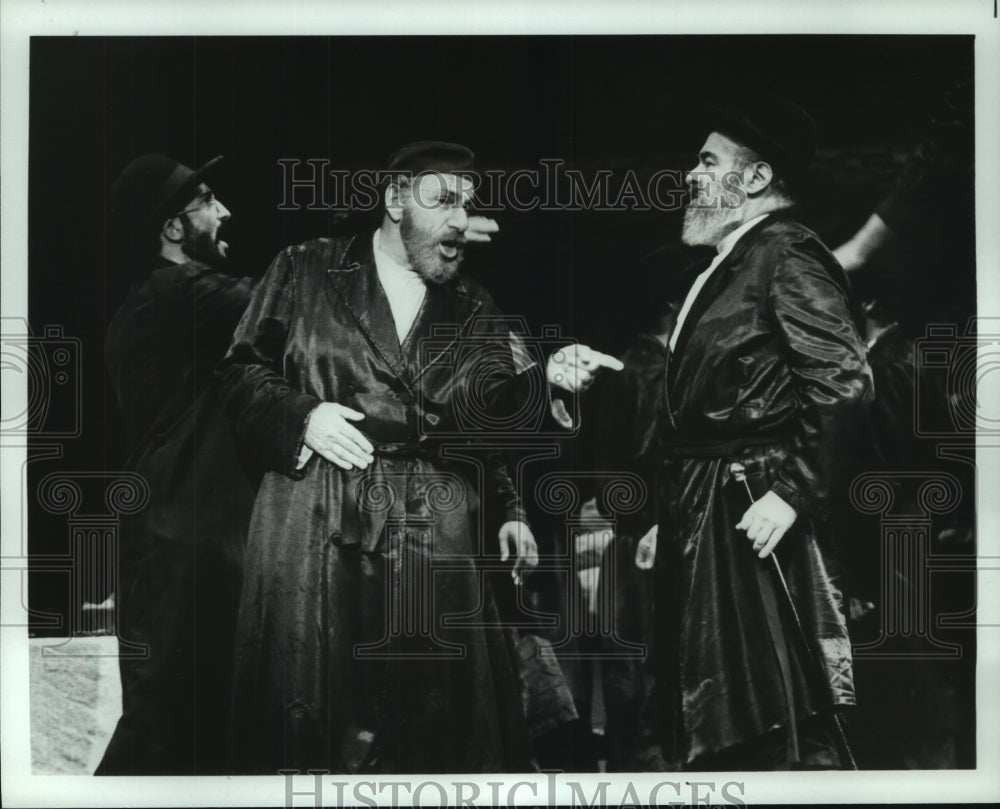 1989 Press Photo Herschel Bernardi and Paul Lipson act in &quot;Fiddler on the Roof&quot;- Historic Images