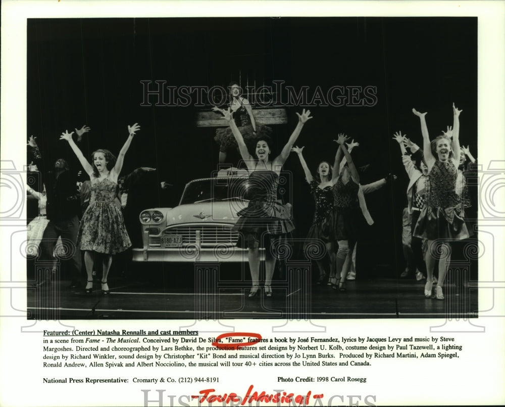 1998 Press Photo Natasha Rennalls and actors of cast of &quot;Fame&quot; - the musical- Historic Images