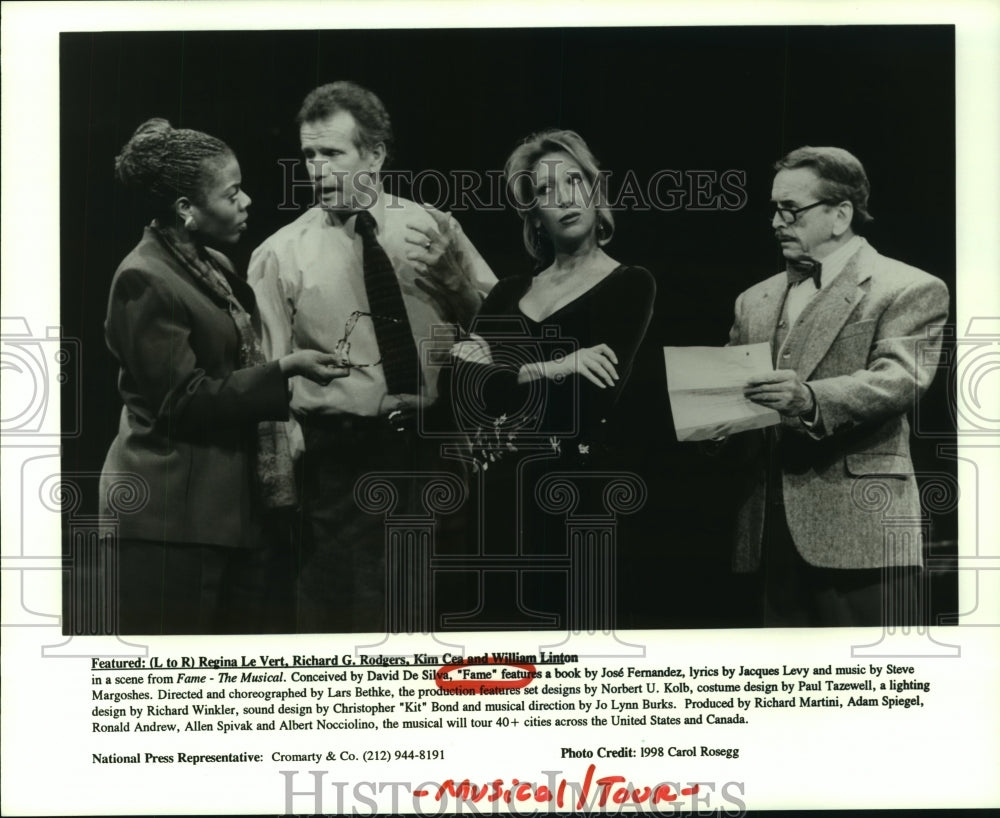 1998 Press Photo Cast members of &quot;Fame - The Musical&quot; during a production- Historic Images