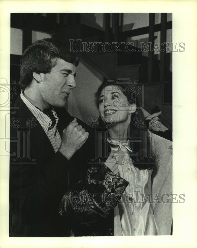 1988 Press Photo Mark Albright and Maggie Egan act in Houston play together- Historic Images