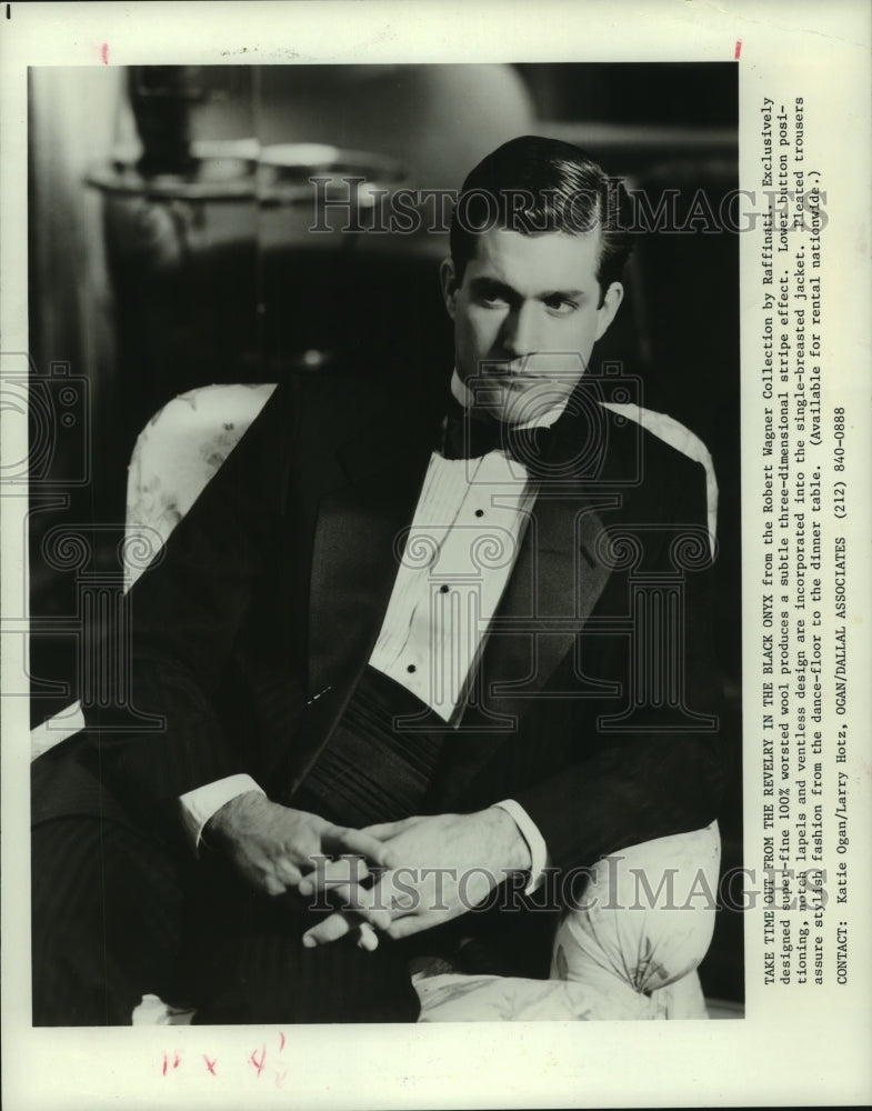 1988 Press Photo Classic tuxedo from Robert Wagner Collection by Raffinati.- Historic Images