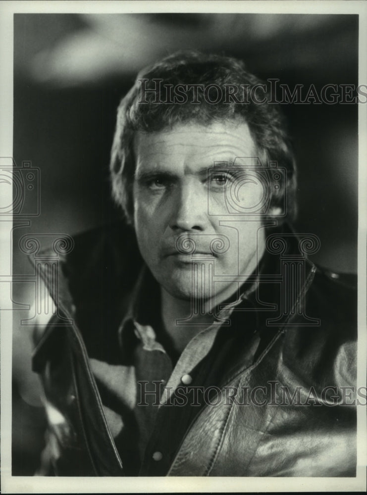 1981 Press Photo Lee Majors stars as a Hollywood stunt man in &quot;The Fall Guy&quot;- Historic Images