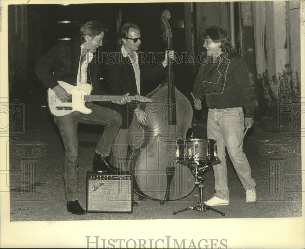 1987 Press Photo Members of the rock music group Bluebirds - hcp04403- Historic Images