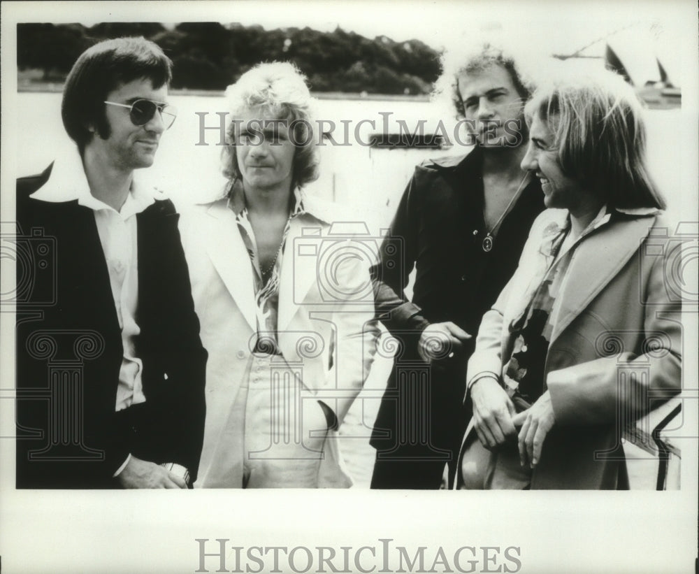 1984 Press Photo Pop music group &quot;Jigsaw&quot;. - hcp04491- Historic Images