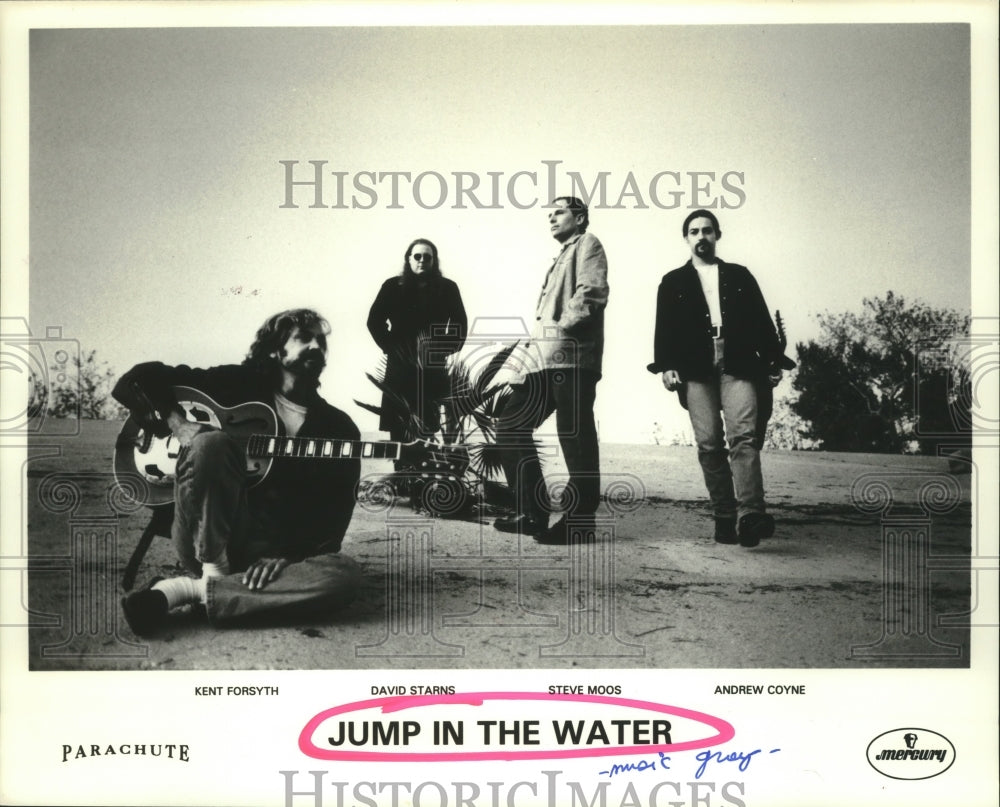 1994 Press Photo Members of music group &quot;Jump in the Water&quot;. - hcp04506- Historic Images