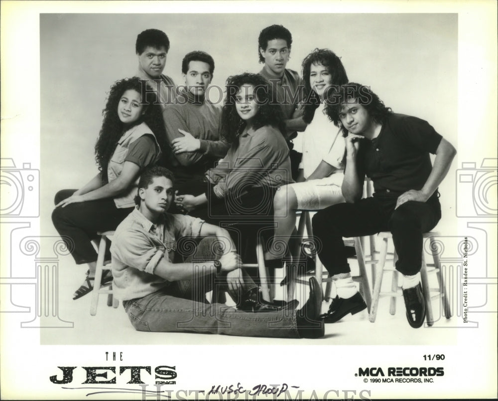 1990 Press Photo Members of the music group The Jets - hcp04535- Historic Images