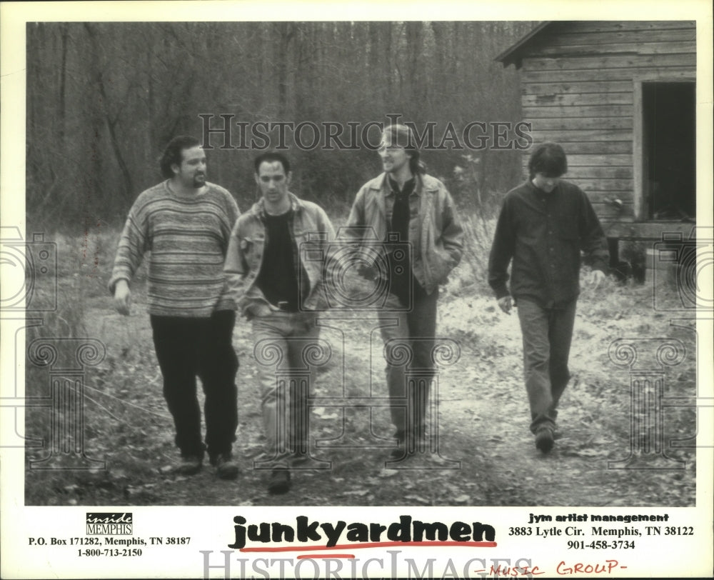 1998 Press Photo Members of the music group Junkyardmen - hcp04564- Historic Images