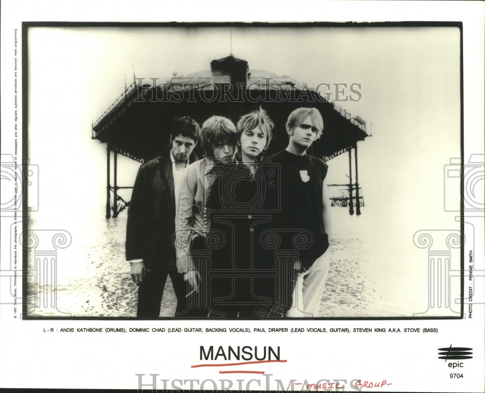 1997 Press Photo Members of the music group Mansun - hcp04811- Historic Images