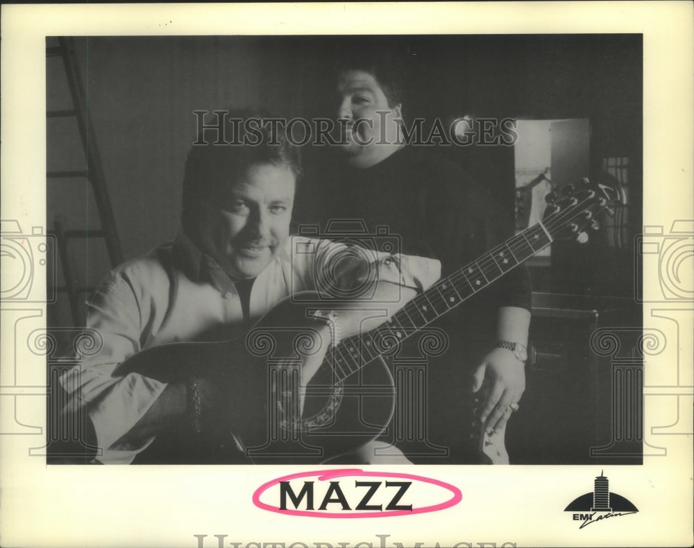 1994 Press Photo Members of the music group Mazz with a guitar - hcp05722- Historic Images