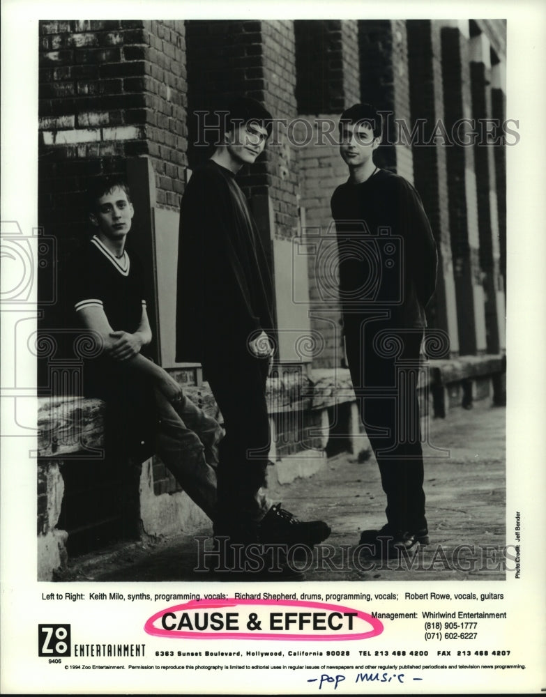 1994 Press Photo Members of pop music group "Cause & Effect". - hcp05911- Historic Images
