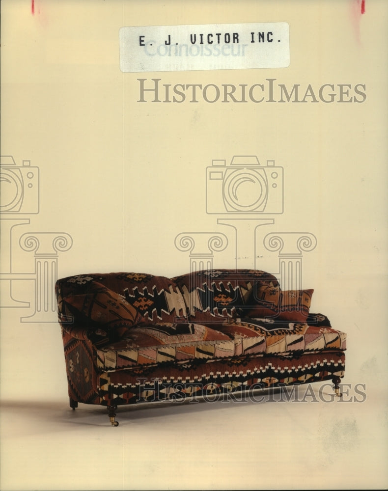 1992 Press Photo Upholstered sofa from E. J. Victor furniture company- Historic Images