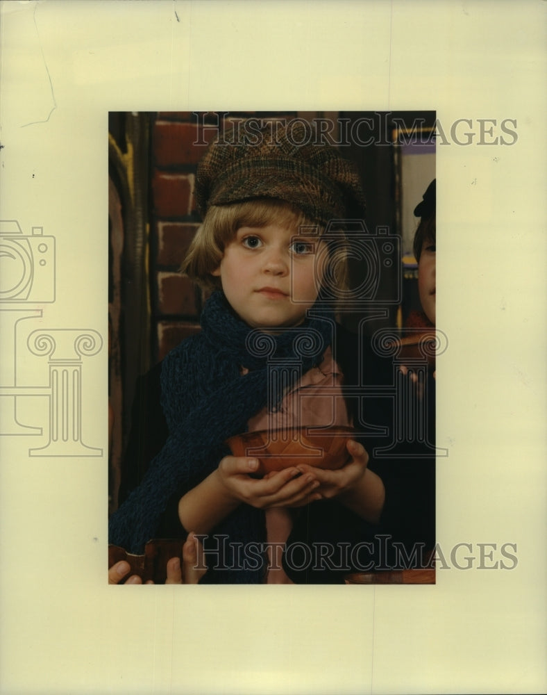 1992 Press Photo Krysti Wilson acts in HITS Unicorn Theatre production of Oliver- Historic Images