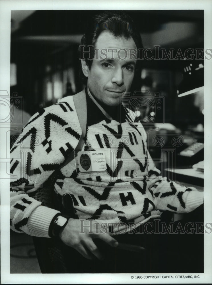 1986 Press Photo Robert Desiderio stars in "Cold Steel and Neon" - hcp06162- Historic Images