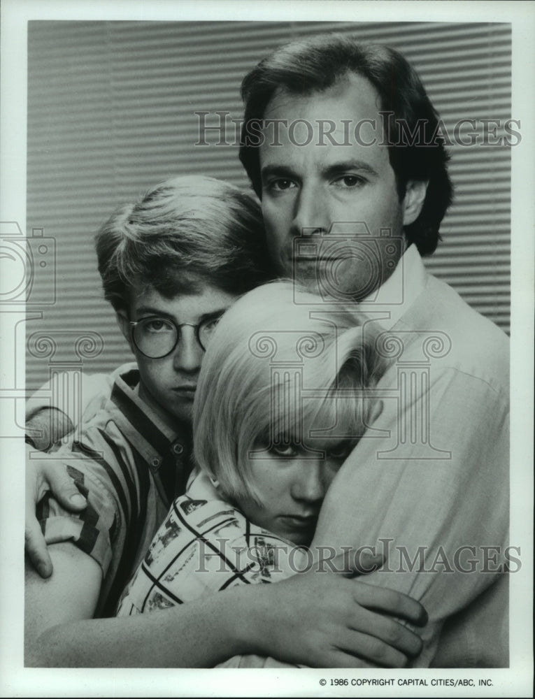 1986 Press Photo Actors from the television series &quot;Heart of the City&quot;- Historic Images