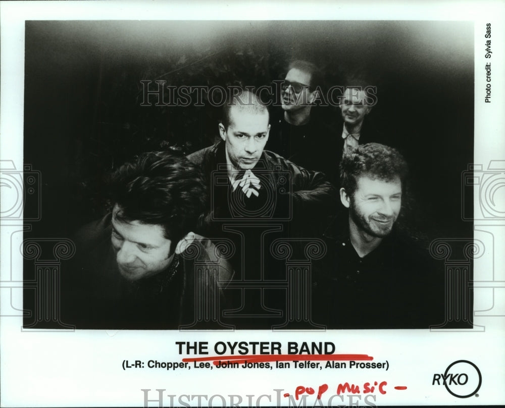 1992 Press Photo Pop Music Group &quot;The Oyster Band&quot; - hcp06905- Historic Images