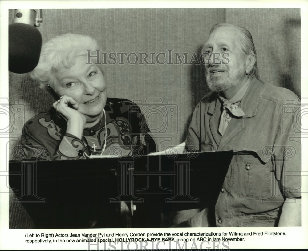 1993 Press Photo Jean Vander Pyl, Henry Corden record for "Hollyrock-a-Bye Baby"- Historic Images
