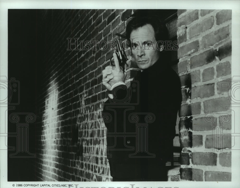 1986 Press Photo Robert Desiderio stars in &quot;Heart of the City&quot; - hcp07044- Historic Images