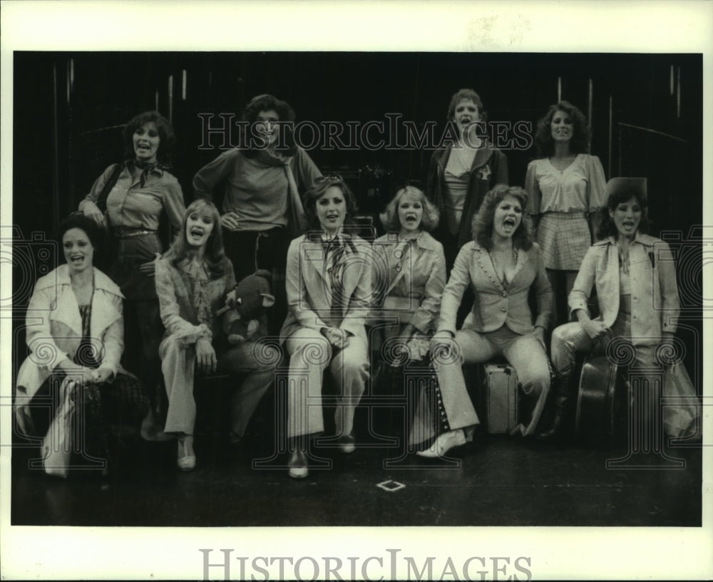 1982 Press Photo Scene from "The Best Little Whorehouse in Texas" musical- Historic Images