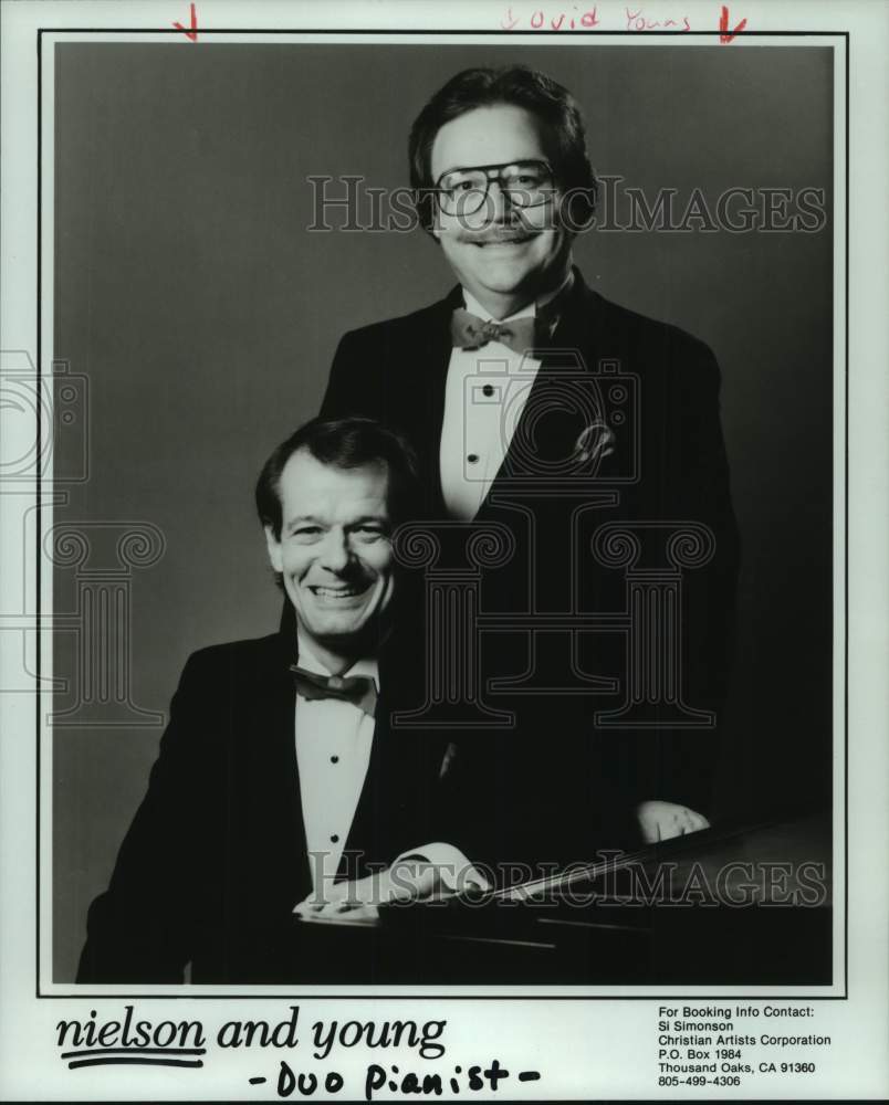 1989 Press Photo Duo Pianists &quot;Nielson and Young&quot; - hcp07624- Historic Images