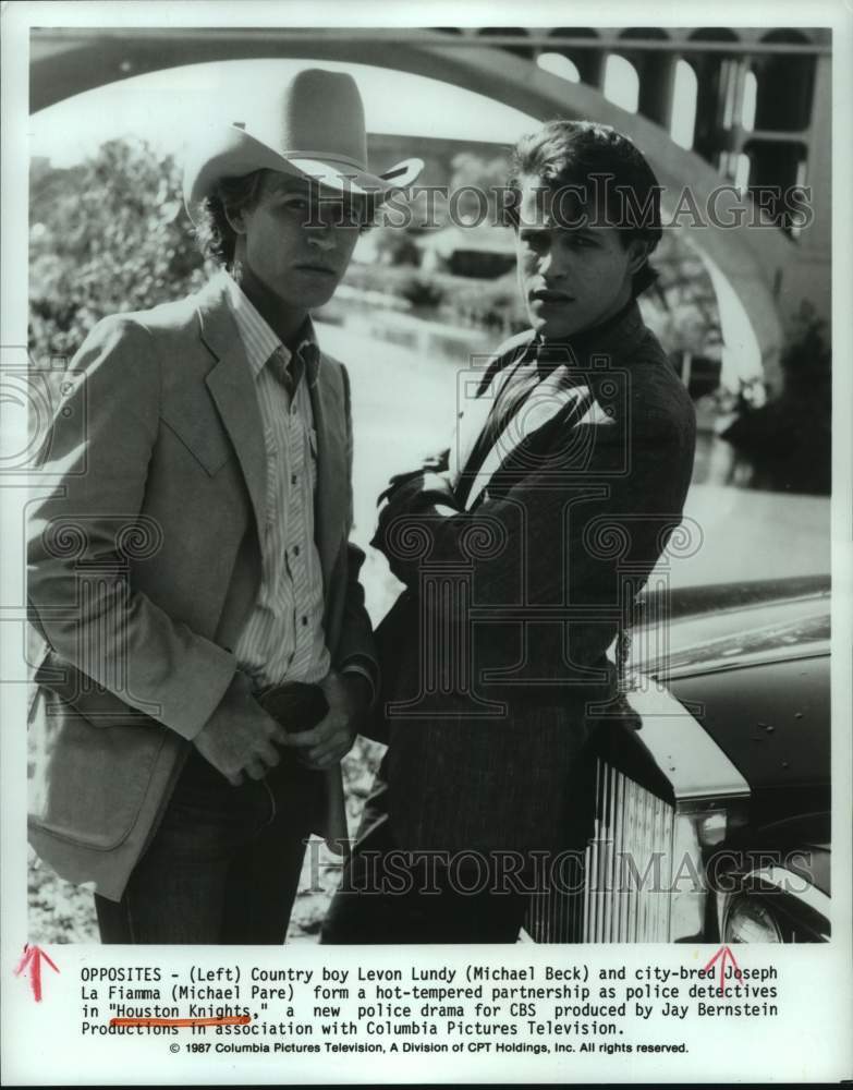 1987 Press Photo Michael beck and Michael Pare star in &quot;Houston Knights&quot;- Historic Images