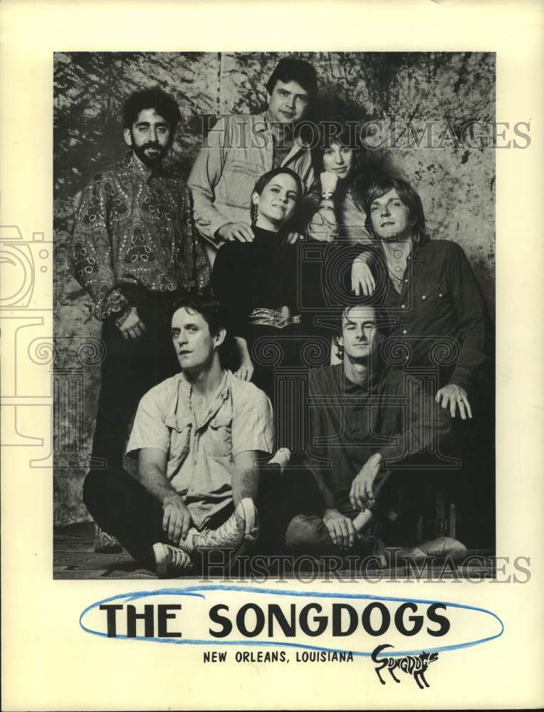 1988 Press Photo Members of the musical group &quot;The Songdogs&quot; - hcp09256- Historic Images