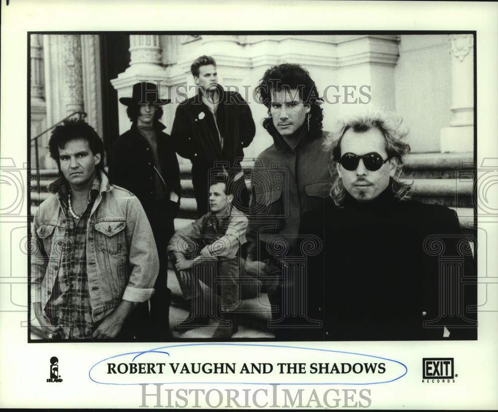 1987 Press Photo Robert Vaughn and the Shadows band - hcp09526- Historic Images